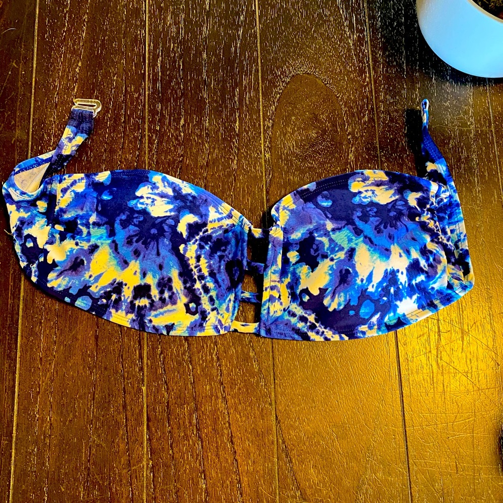Swim suit top
